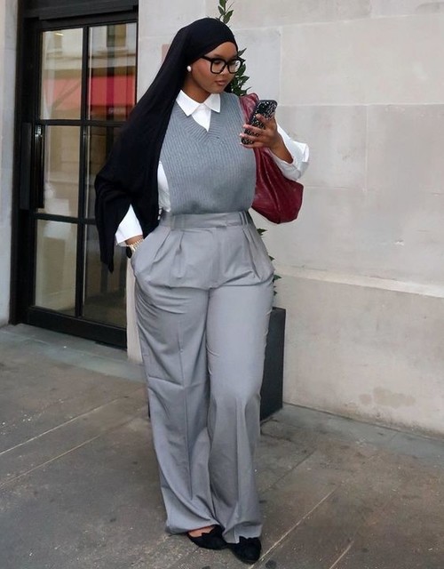 ASOS DESIGN tailored wide leg trousers with pleat detail in grey