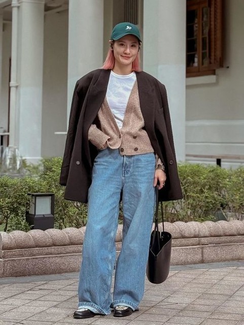 Topshop Column mid rise low slung jeans in bleach