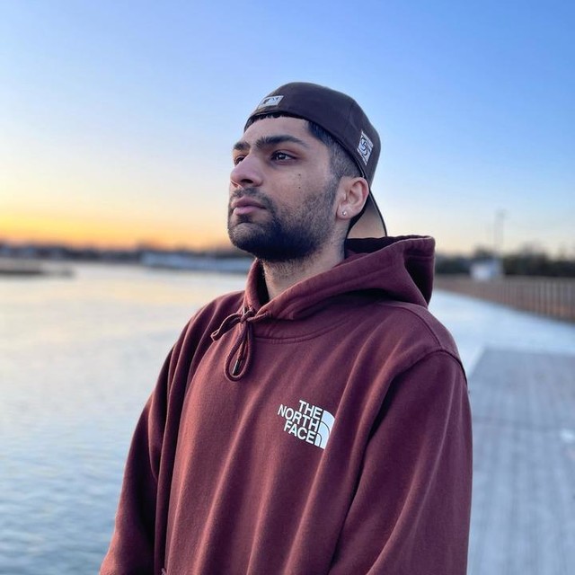 User submitted picture with Men’s Box NSE Pullover Hoodie