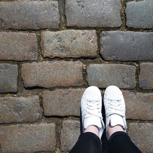 superstar foundation b27136