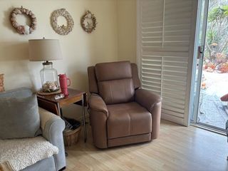 Caleb Leather Recliner Power Zero Gravity Lay-Flat | Living Spaces
